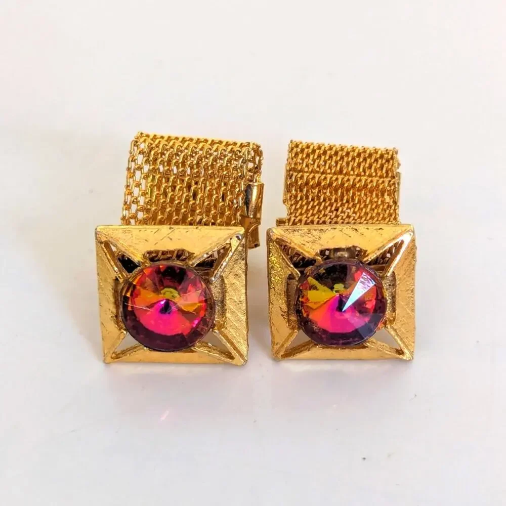 Vintage 70s Mod Gold Tone Watermelon Rivoli Glass Crystal Square Cufflinks